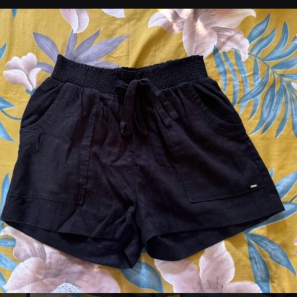 *HOST PICK* NWOT Guess Ilar Linen High-Waisted Shorts - Picture 3 of 10
